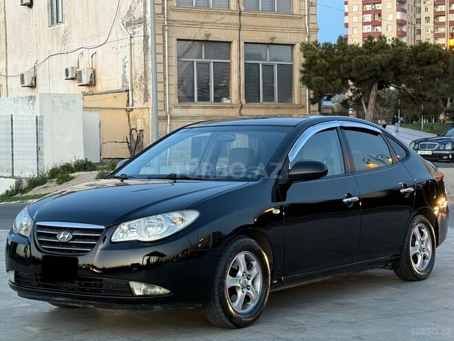 Hyundai Elantra-4