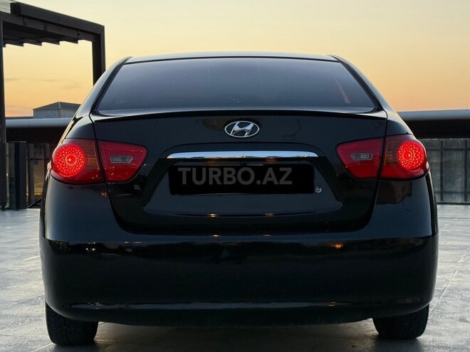Hyundai Elantra-9