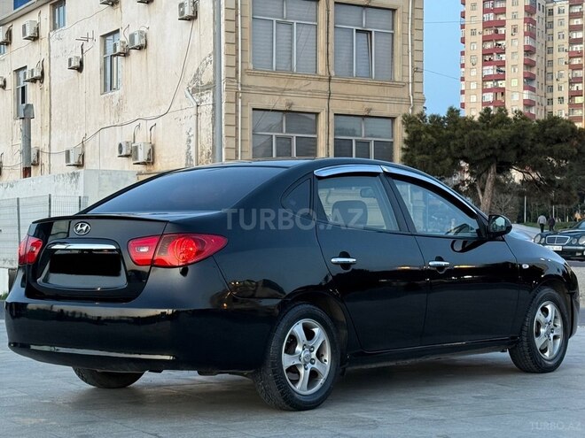 Hyundai Elantra-18