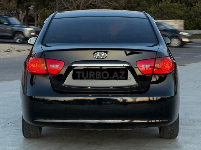 Hyundai Elantra-19