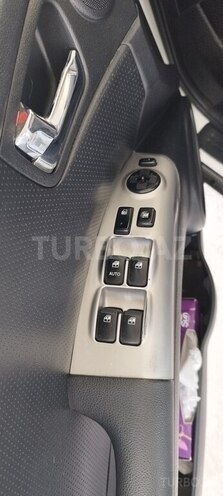 Kia Sportage 2009, 246,000 km - 2.0 l - Bakı
