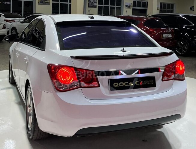 Chevrolet Cruze-10