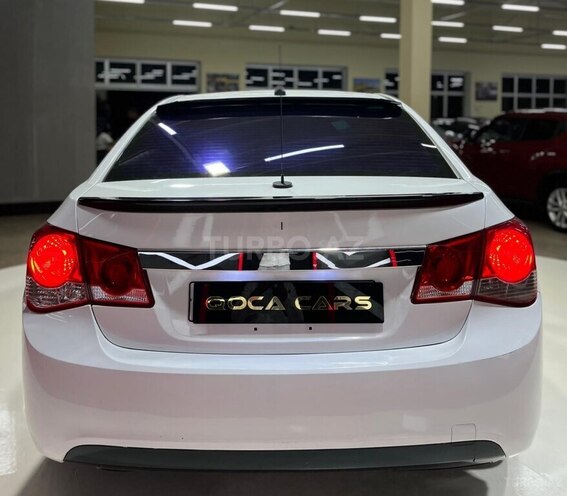 Chevrolet Cruze-11
