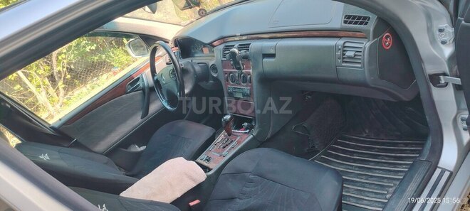 Mercedes E 240 2000, 300,000 km - 2.4 l - Ağdam