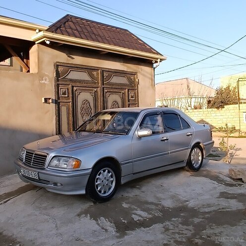 Mercedes C 180 1995, 325,600 km - 1.8 l - Sumqayıt