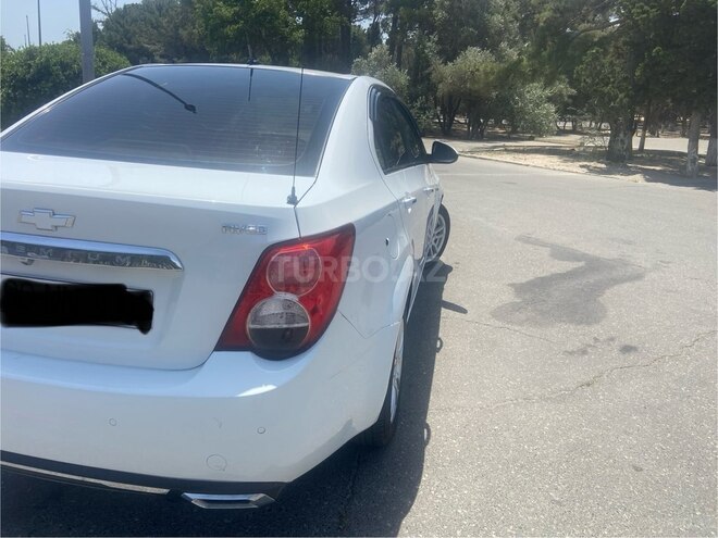 Chevrolet Aveo-4