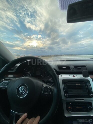 Volkswagen Passat 2010, 297,000 km - 1.8 l - Bakı