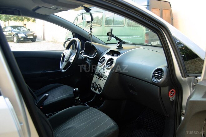 Opel Corsa 2006, 300,000 km - 1.2 l - Bakı