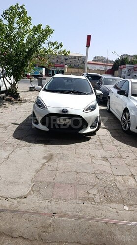 Toyota Aqua 2017, 175,000 km - 1.5 l - Bakı