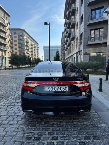Hyundai Grandeur 2014, 246,000 km - 2.2 л - Bakı