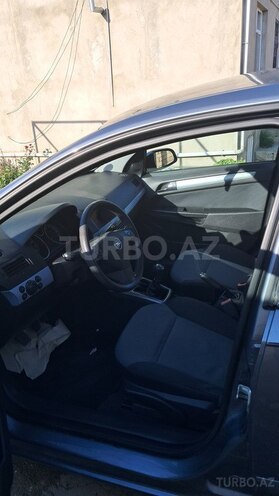 Opel Astra 2005, 220,000 km - 1.4 л - Bakı