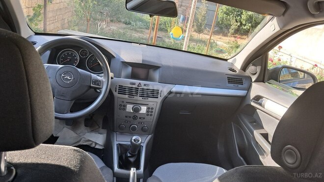 Opel Astra 2005, 220,000 km - 1.4 л - Bakı