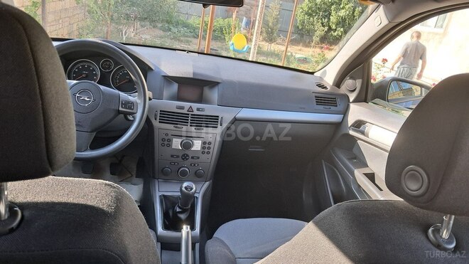 Opel Astra 2005, 220,000 km - 1.4 л - Bakı