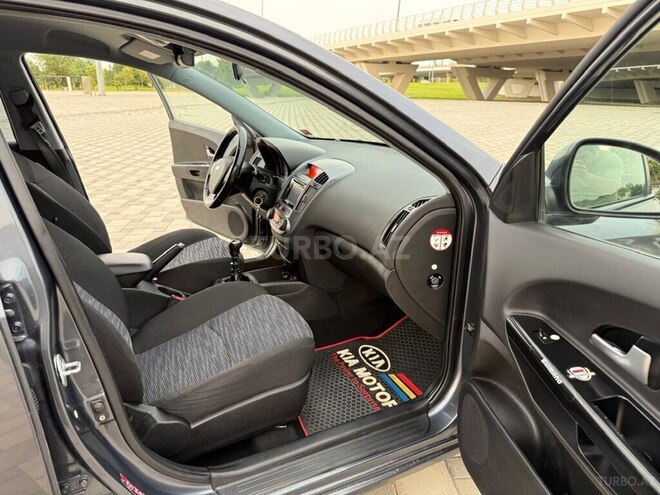Kia Ceed SW-10