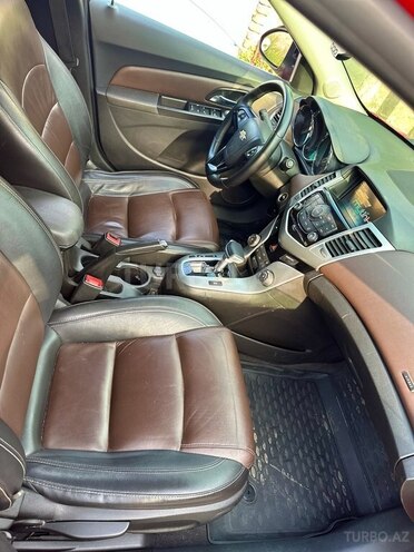 Chevrolet Cruze 2015, 281,635 km - 1.4 л - Sumqayıt