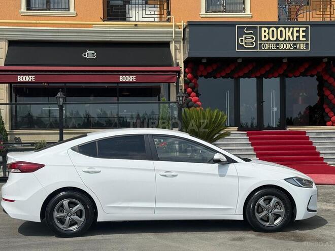 Hyundai Avante 2018, 100,279 km - 1.6 л - Bakı