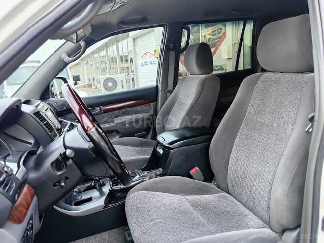 Toyota Land Cruiser Prado-21