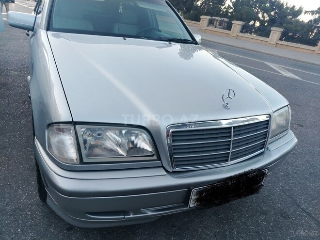 Mercedes C 220 d 1999, 260,000 km - 2.2 л - Bakı