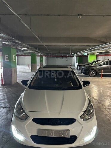 Hyundai Accent 2011, 220,073 km - 1.6 l - Bakı