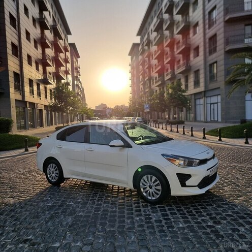 Kia Rio 2022, 80,000 km - 1.6 l - Bakı
