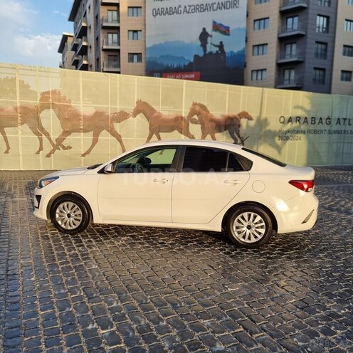 Kia Rio 2022, 80,000 km - 1.6 l - Bakı