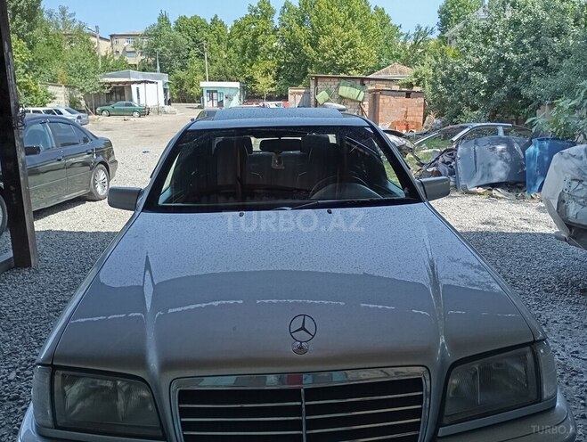 Mercedes C 180 1999, 299,434 km - 1.8 l - Mingəçevir
