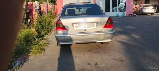 Mercedes C 180 1999, 299,434 km - 1.8 l - Mingəçevir
