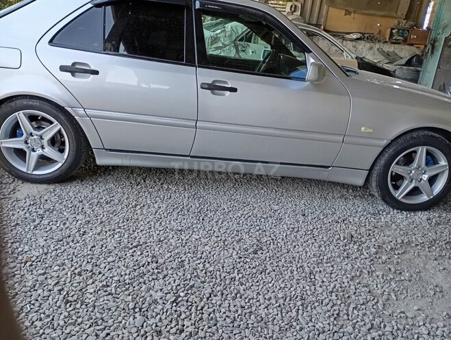 Mercedes C 180 1999, 299,434 km - 1.8 l - Mingəçevir