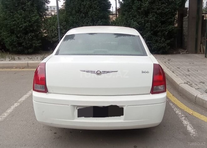Chrysler 300C-4