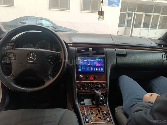 Mercedes E 240 1999, 270,000 km - 2.4 l - Bakı