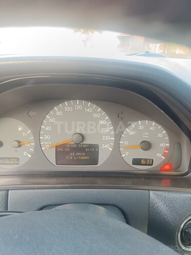 Mercedes E 240 1999, 270,000 km - 2.4 l - Bakı