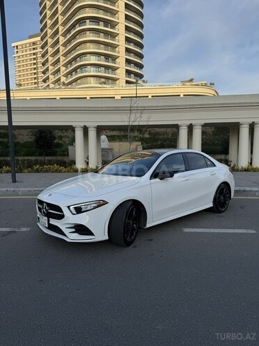 Mercedes  2022, 43,000 km - 1.5 л - Bakı