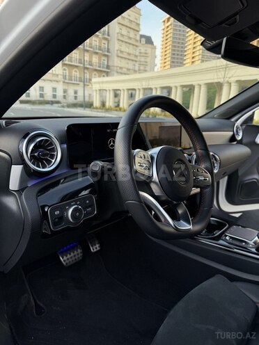 Mercedes  2022, 43,000 km - 1.5 л - Bakı