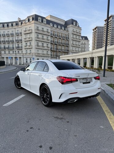 Mercedes  2022, 43,000 km - 1.5 л - Bakı