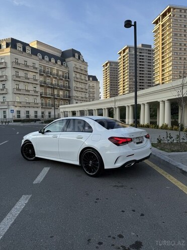 Mercedes  2022, 43,000 km - 1.5 л - Bakı