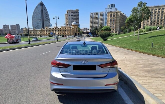 Hyundai Elantra 2017, 259,104 km - 2.0 l - Bakı