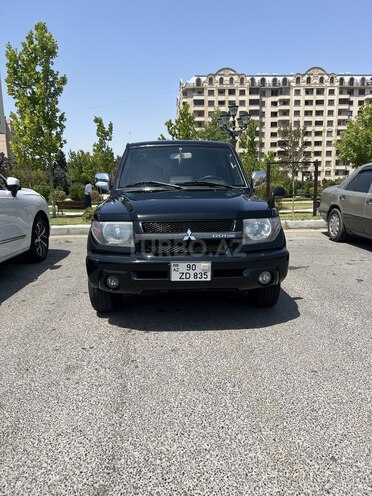 Mitsubishi Pajero io 2003, 260,000 km - 1.8 l - Bakı