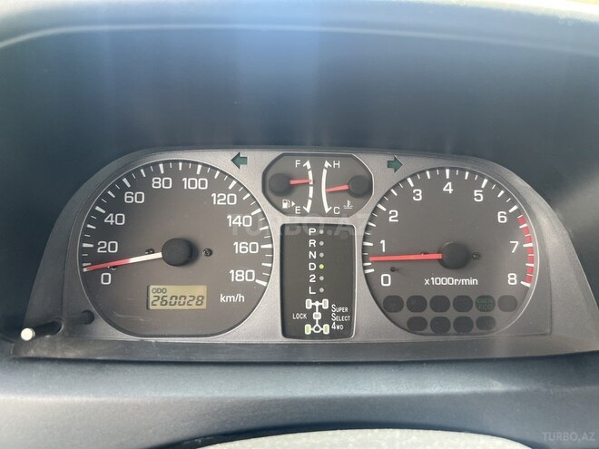 Mitsubishi Pajero io 2003, 260,000 km - 1.8 l - Bakı
