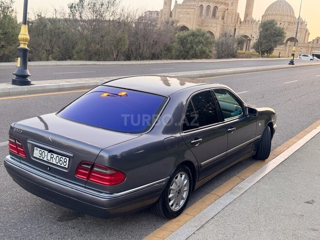 Mercedes E 240 1997, 473,000 km - 2.4 l - Bakı