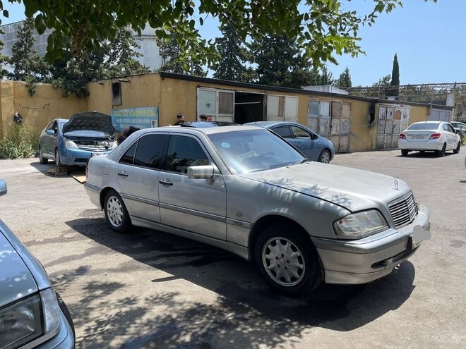 Mercedes C 220 d 1999, 457,845 km - 2.2 l - Bakı
