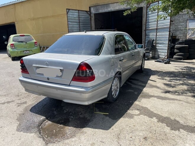 Mercedes C 220 d 1999, 457,845 km - 2.2 l - Bakı