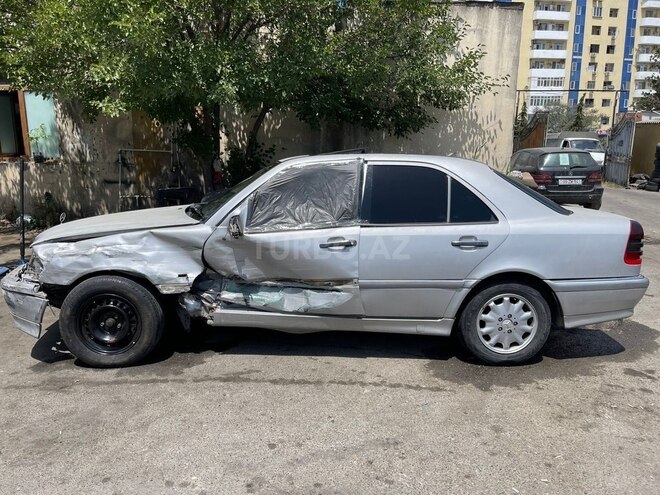Mercedes C 220 d 1999, 457,845 km - 2.2 l - Bakı