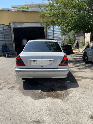 Mercedes C 220 d 1999, 457,845 km - 2.2 l - Bakı
