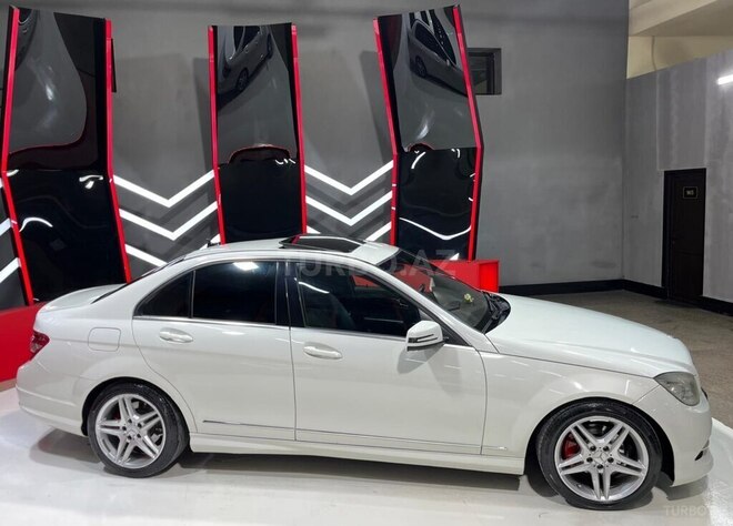 Mercedes C 300 2011, 190,190 km - 3.0 l - Sumqayıt