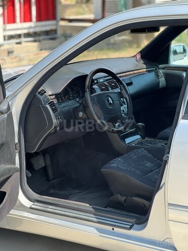 Mercedes E 240 1998, 400,000 km - 2.4 l - Bakı