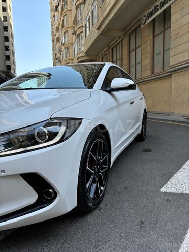 Hyundai Avante 2016, 123,000 km - 1.6 л - Bakı
