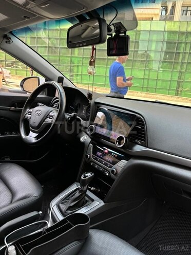 Hyundai Avante 2016, 123,000 km - 1.6 л - Bakı