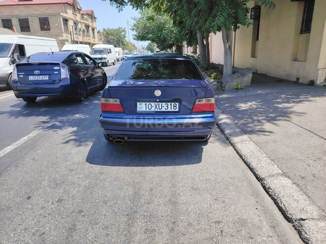 BMW 318 1994, 300,000 km - 1.8 l - Bakı