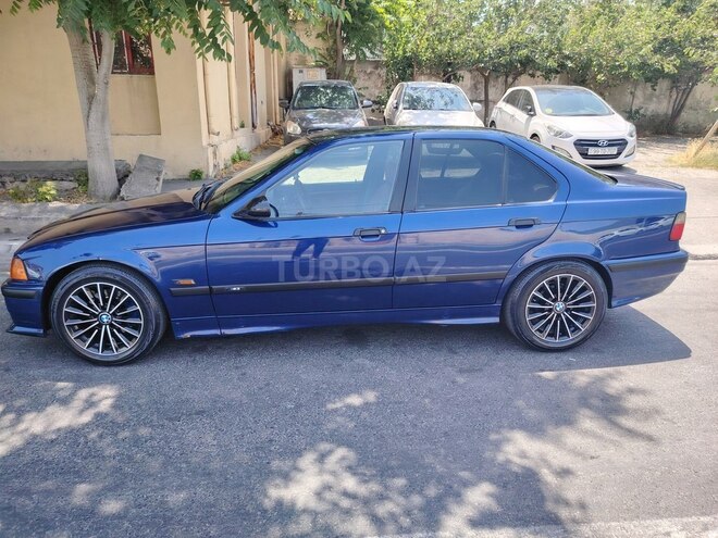 BMW 318 1994, 300,000 km - 1.8 l - Bakı
