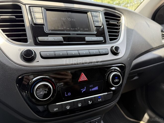 Hyundai Accent 2018, 153,000 km - 1.6 l - Bakı